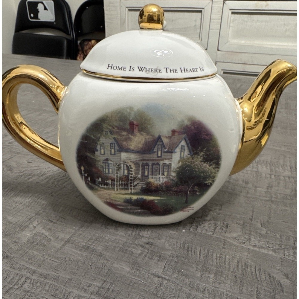 Vintage Thomas Kinkade "Home is Where the Heart Is" II‎ Teapot Teleflora Gift